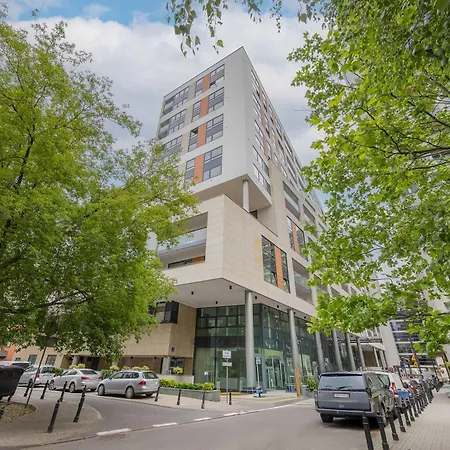 公寓 Spacious And Bright With Parking In The Center By Renters